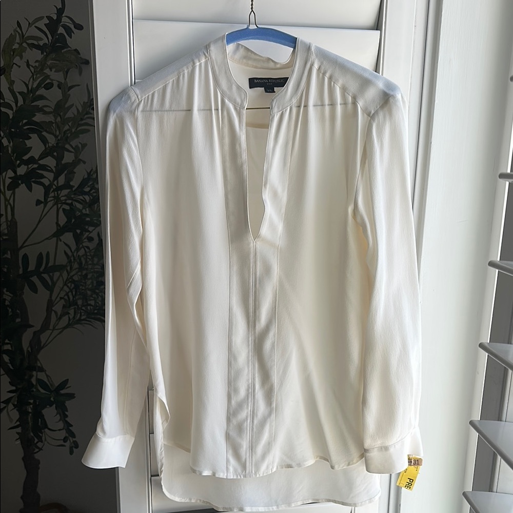 Banana Republic White Long Sleeve Silk Blouse Sz xs
